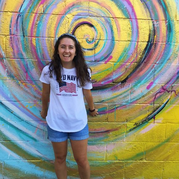 Meet your Posher, Kelsie - Picture 1 of 1